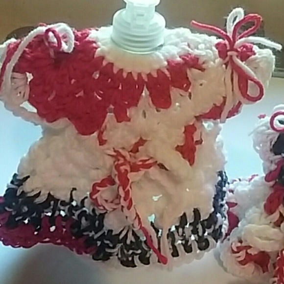 Crochet handmade pair of dishsoap and handsoap - Picture 2 of 4